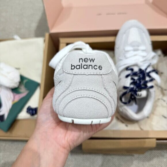 Authentic New Balance X Miu Miu 530 Sneakers - Picture 3 of 10